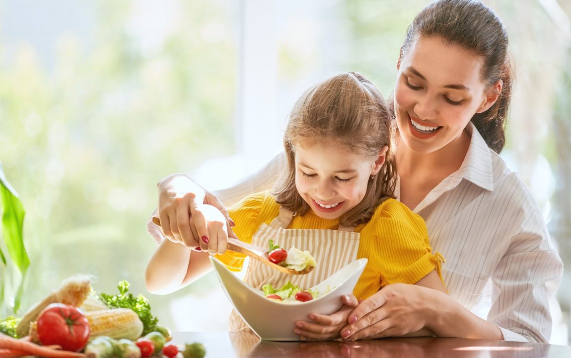 How many calories an adult needs per day Blog 02 1150x720